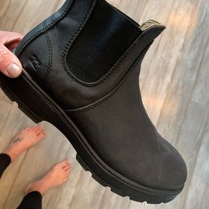 Women’s black boots